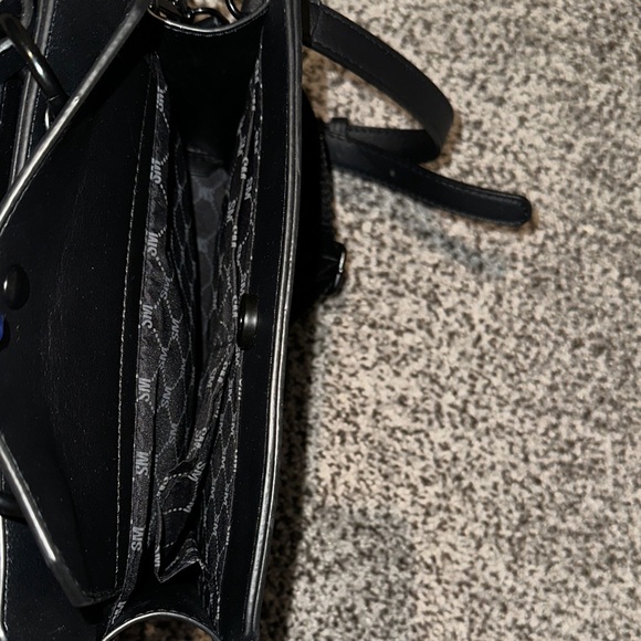 Steve Madden Leopard Print Crossbody Bag with Black Accents - Picture 6 of 10